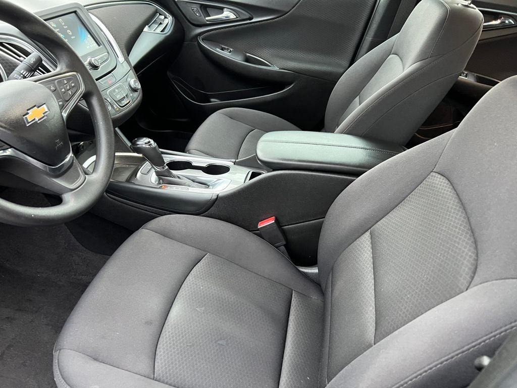 2017 Chevrolet Malibu LT 1LT