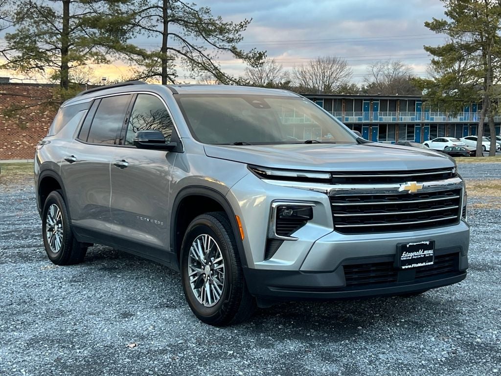 2025 Chevrolet Traverse LT 2LT