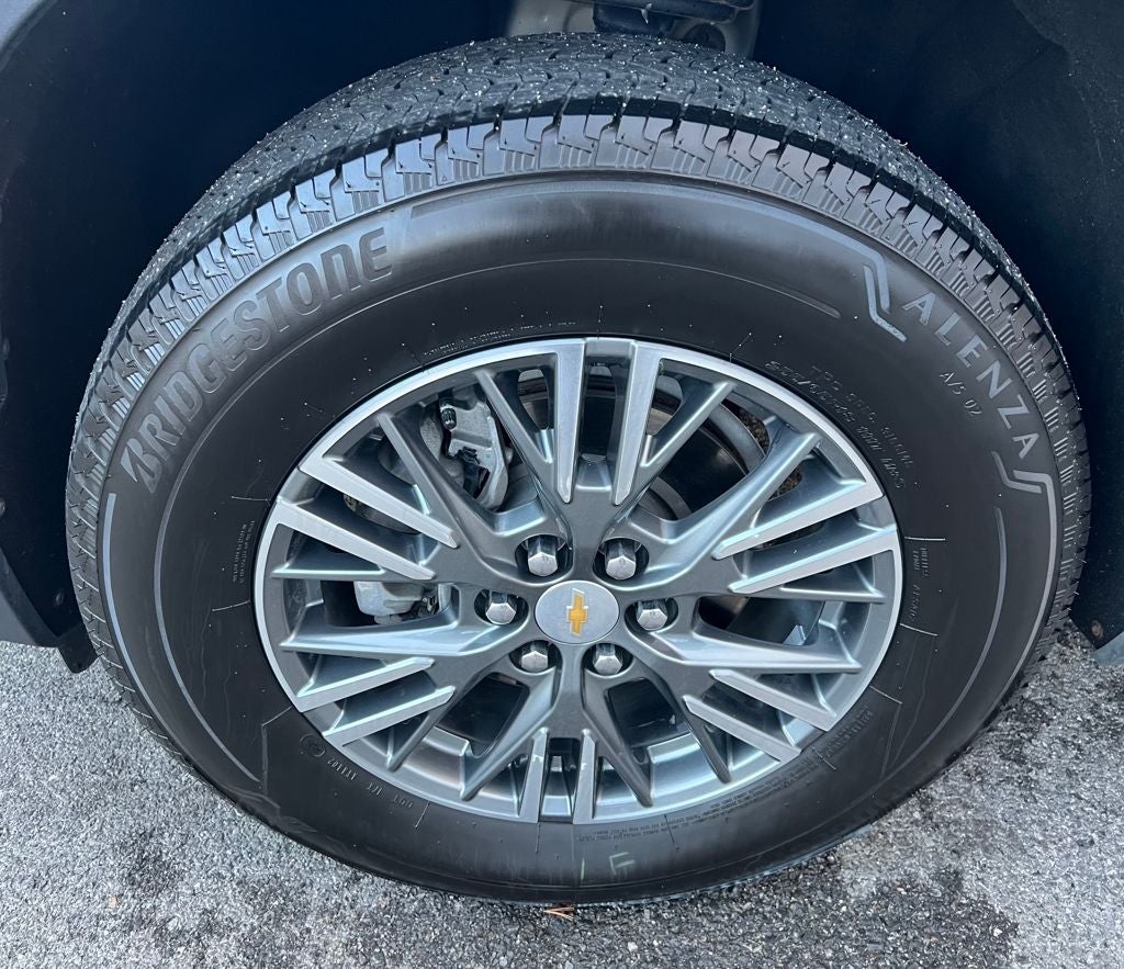 2025 Chevrolet Traverse LT 2LT