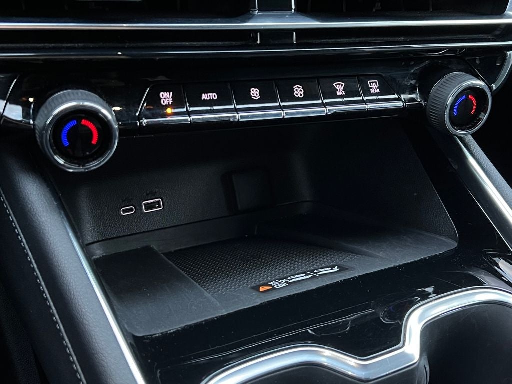 2025 Chevrolet Traverse LT 2LT