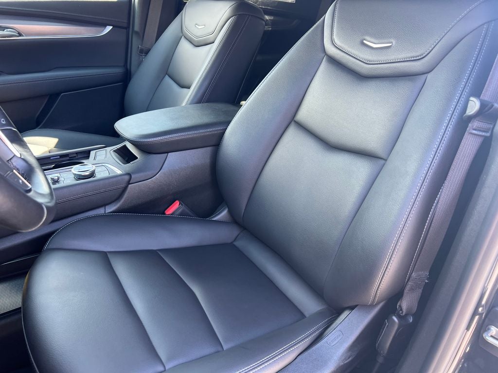 2021 Cadillac XT5 Luxury