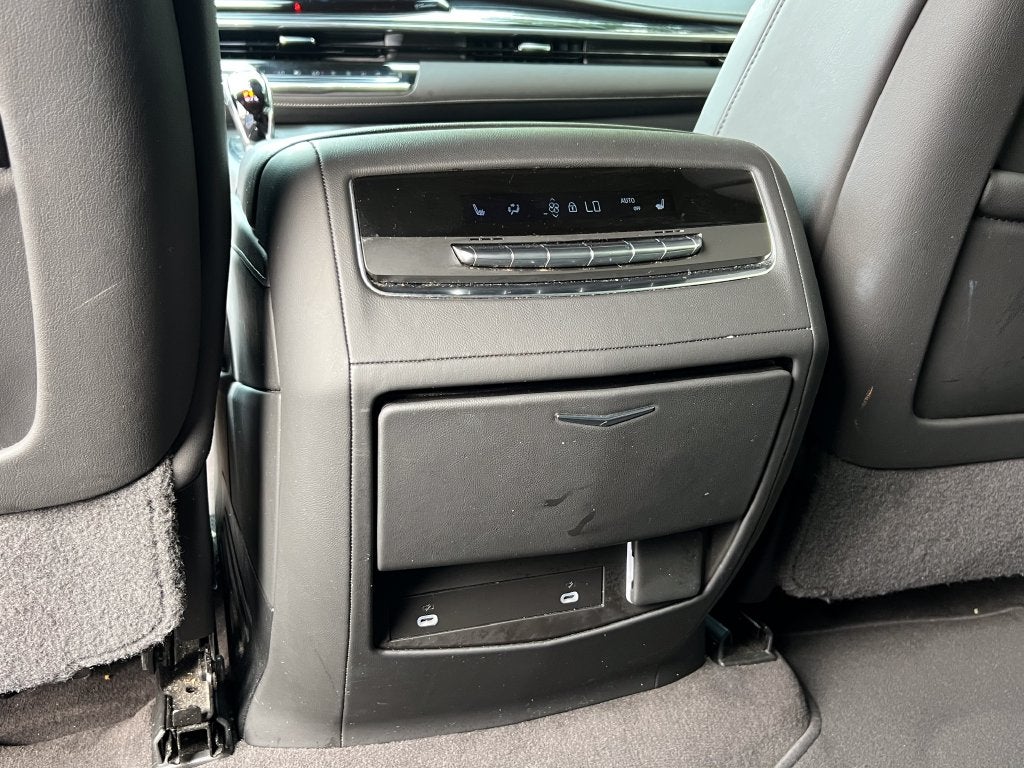 2024 Cadillac Escalade ESV Sport