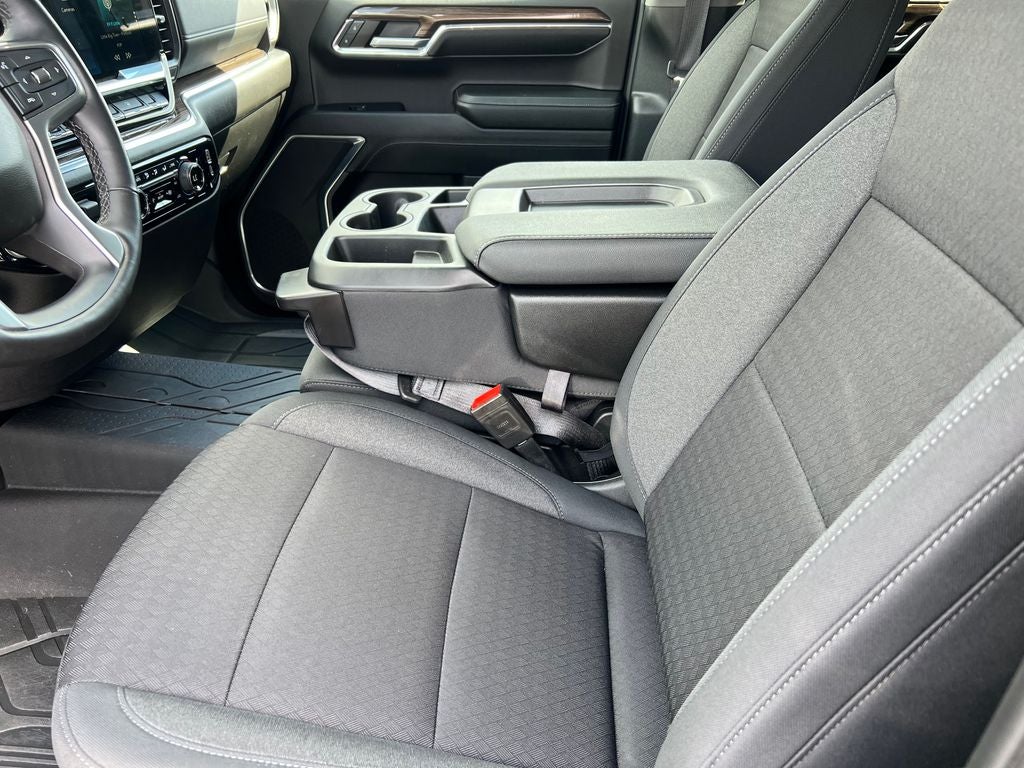 2024 Chevrolet Silverado 1500 LT LT1