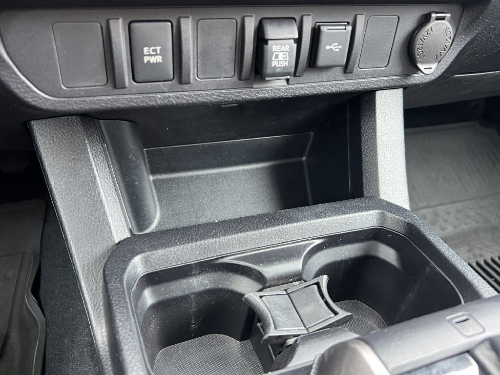 2020 Toyota Tacoma SR5 V6