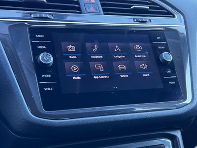 2023 Volkswagen Tiguan 2.0T SE