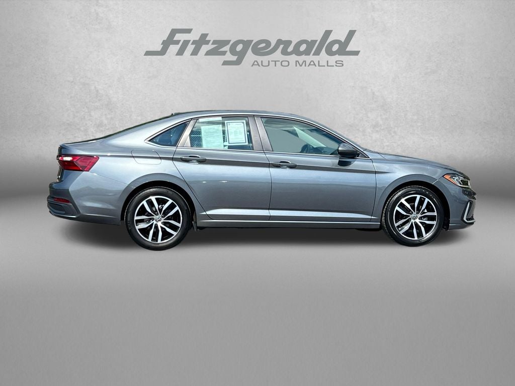 2025 Volkswagen Jetta 1.5T SE
