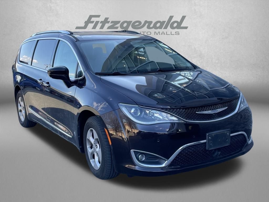 2017 Chrysler Pacifica Touring-L Plus