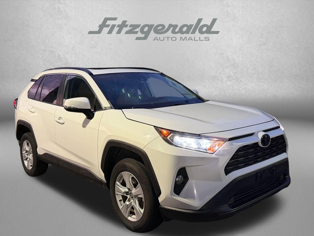 2020 Toyota RAV4 XLE