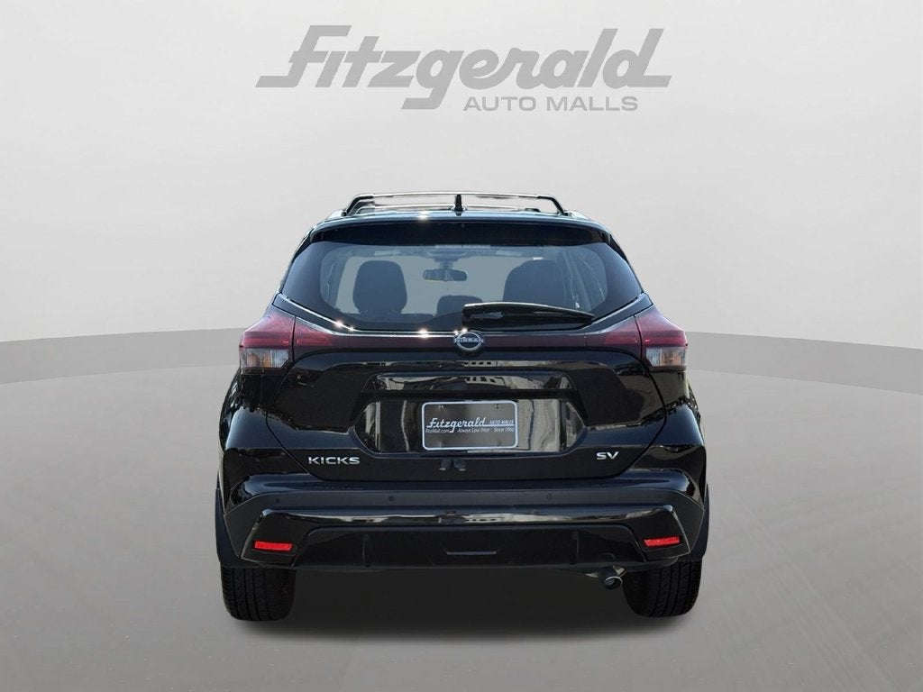 2023 Nissan Kicks SV