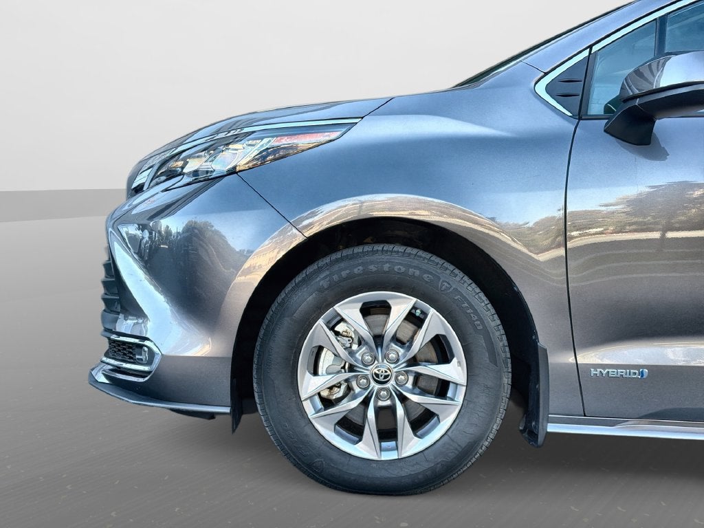2021 Toyota Sienna XLE 7 Passenger