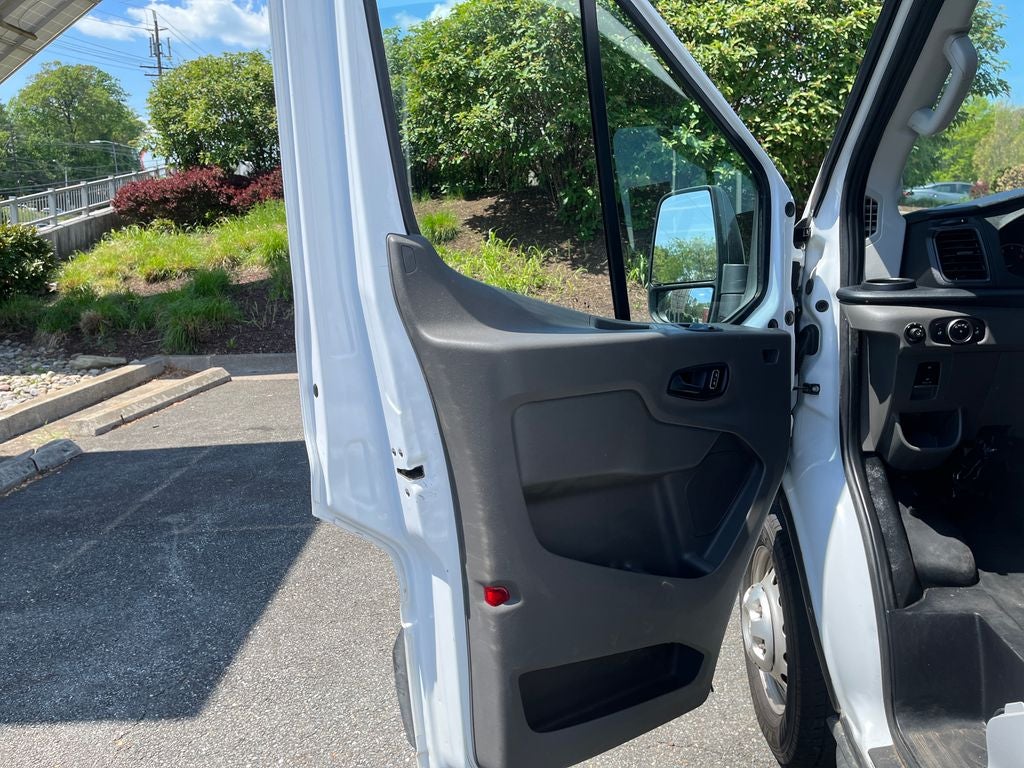 2023 Ford Transit Base