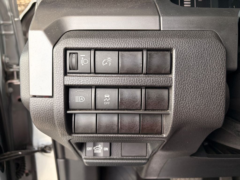 2024 Toyota TACOMA SR5 SR5