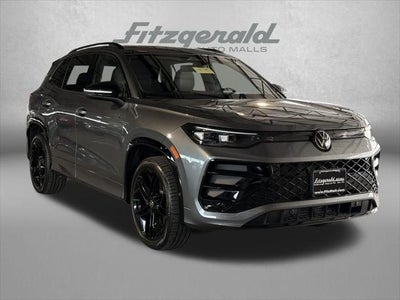 2025 Volkswagen Tiguan 2.0T SE R-Line Black