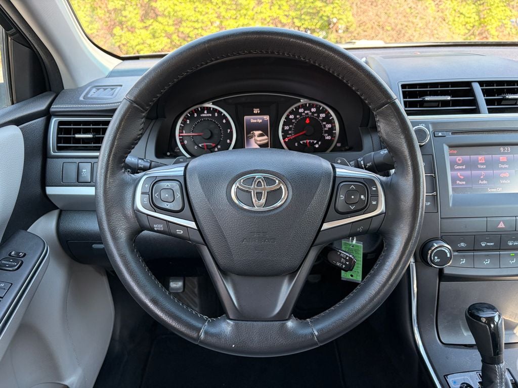 2016 Toyota CAMRY SE