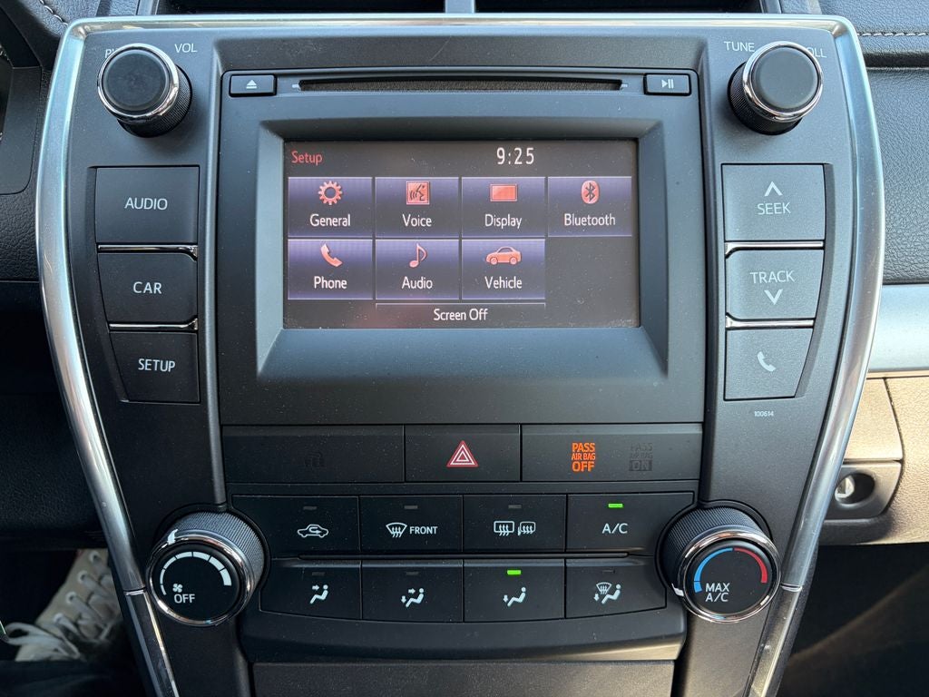 2016 Toyota CAMRY SE