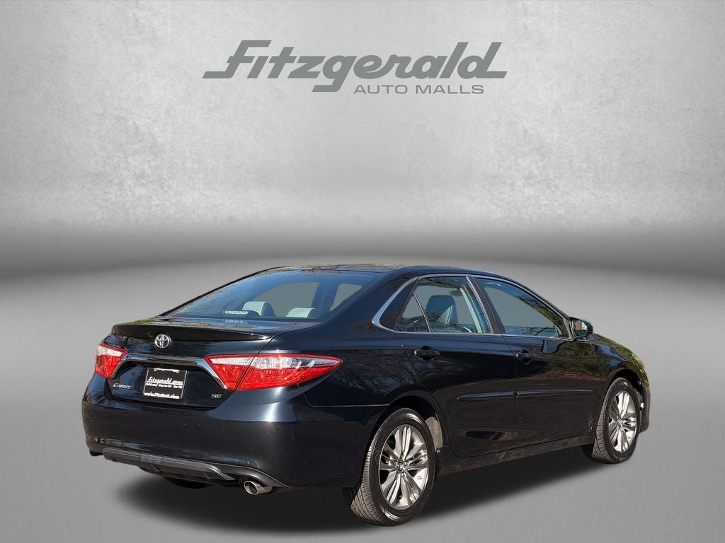 2016 Toyota CAMRY SE