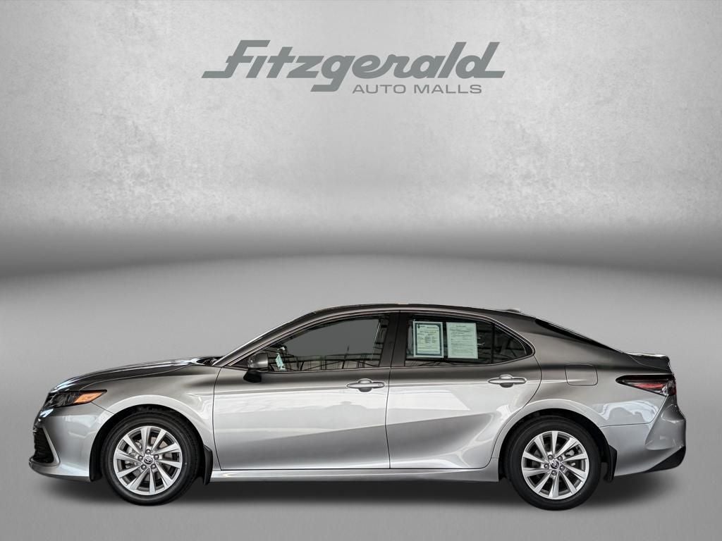 2024 Toyota CAMRY LE