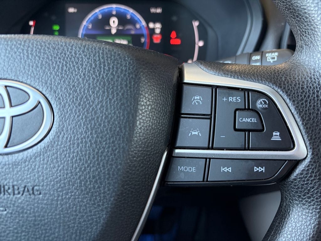 2025 Toyota GRAND HIGHLANDER LE