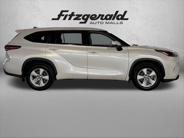 2022 Toyota HIGHLANDER LE