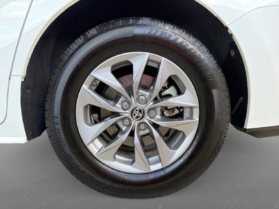 2024 Toyota Sienna LE 8 Passenger