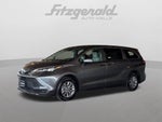 2025 Toyota Sienna LE 8 Passenger