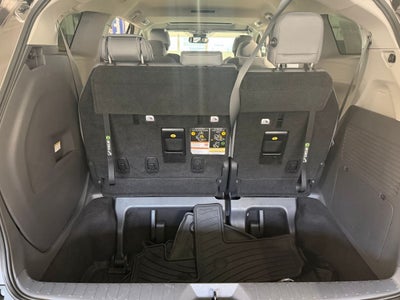 2022 Toyota SIENNA XLE XLE