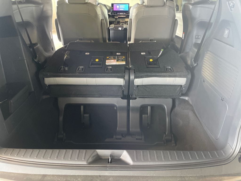 2026 Toyota Sienna XLE 7 Passenger