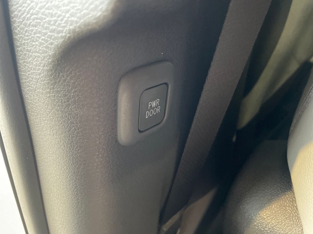 2026 Toyota Sienna XLE 7 Passenger