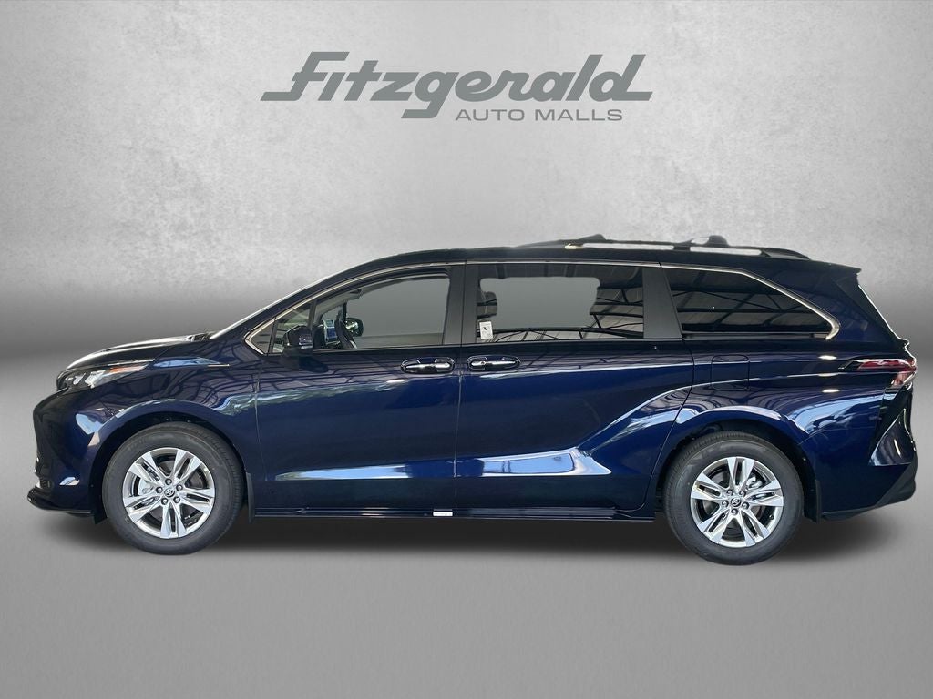 2026 Toyota Sienna XLE 7 Passenger
