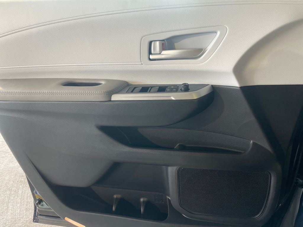 2026 Toyota Sienna XLE 7 Passenger