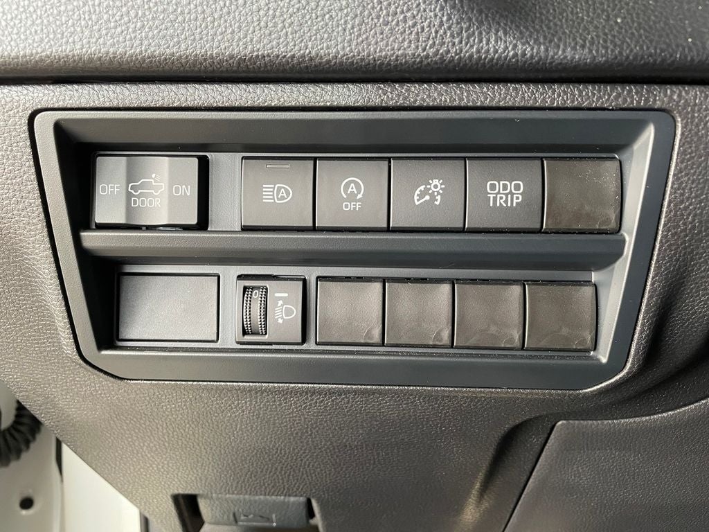 2025 Toyota TUNDRA 4X4 SR