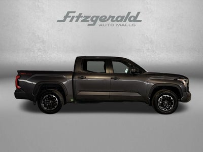 2025 Toyota TUNDRA 4X4 SR5
