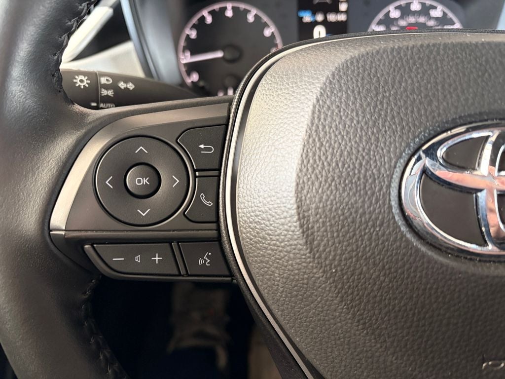 2025 Toyota COROLLA SE