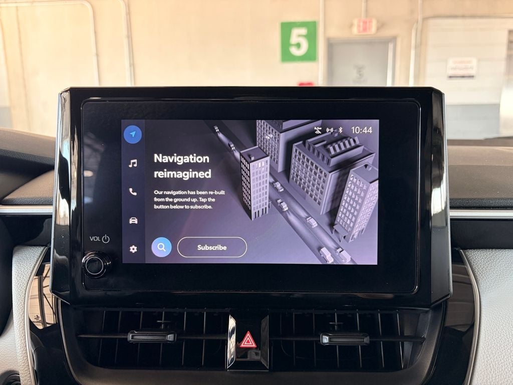 2025 Toyota COROLLA SE