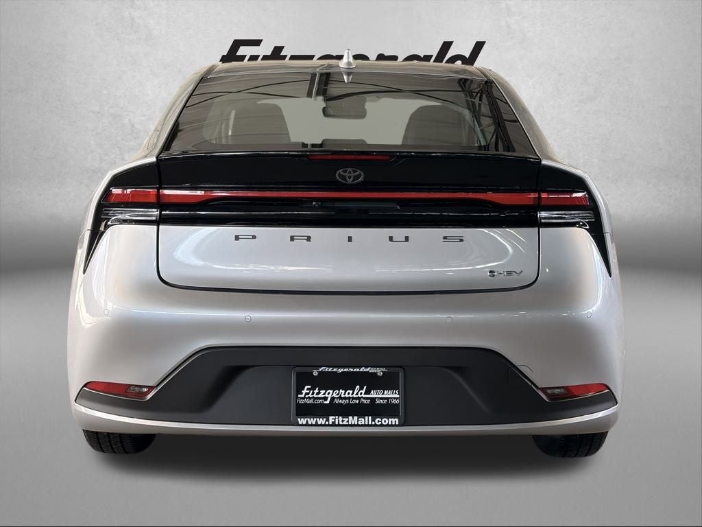 2025 Toyota PRIUS LE