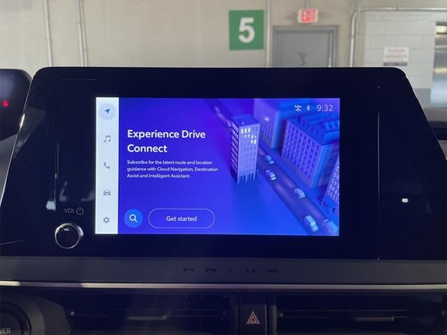 2025 Toyota PRIUS LE