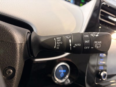 2022 Toyota PRIUS XLE AWD-e