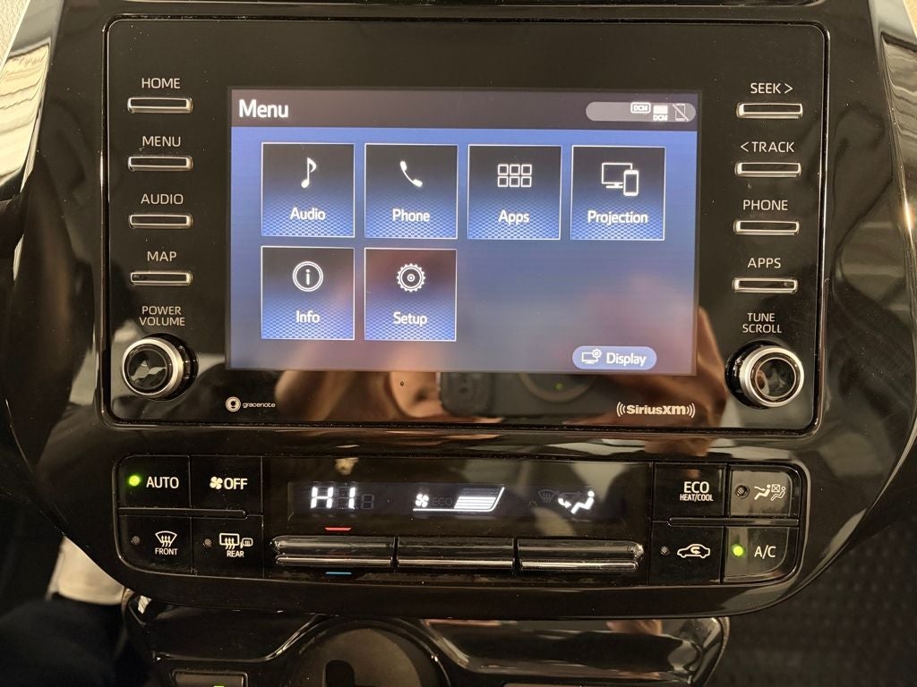 2022 Toyota PRIUS XLE AWD-e