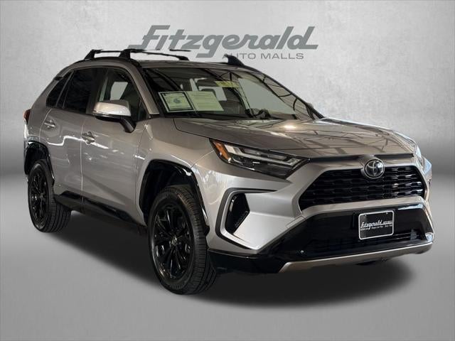 2022 Toyota RAV4 HYBRID SE