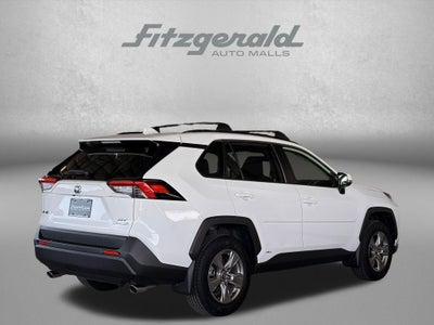 2022 Toyota RAV4 Hybrid XLE