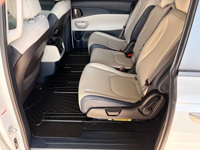 2025 Kia Carnival EX