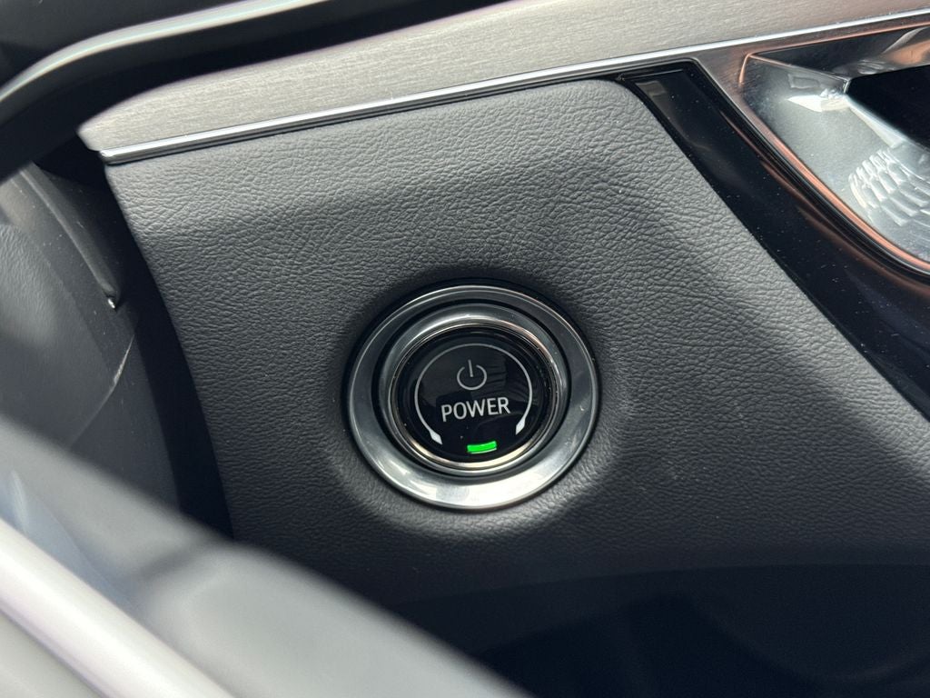 2025 Cadillac LYRIQ Luxury