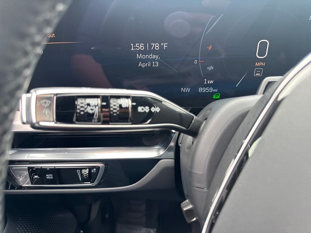 2025 Cadillac LYRIQ Luxury