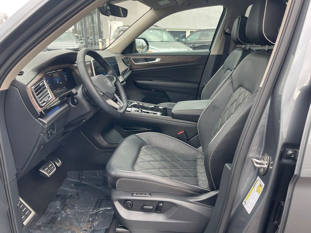 2025 Volkswagen Atlas 2.0T SEL Premium R-Line