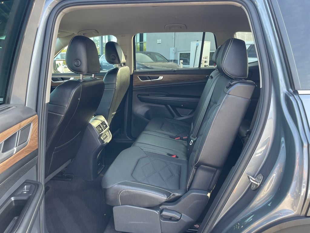 2024 Volkswagen Atlas 2.0T SE w/Technology