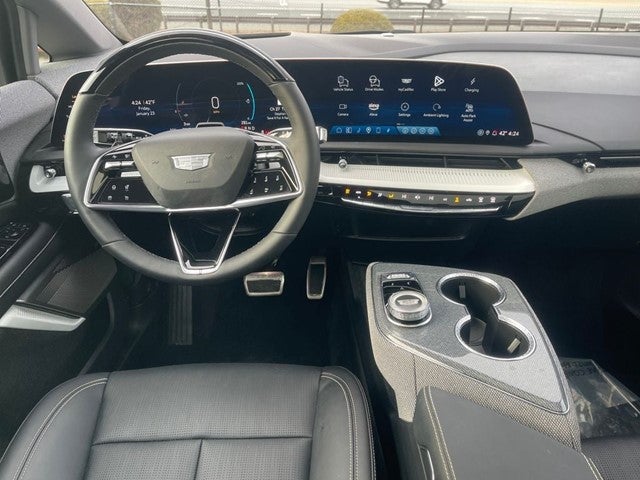 2025 Cadillac OPTIQ Luxury