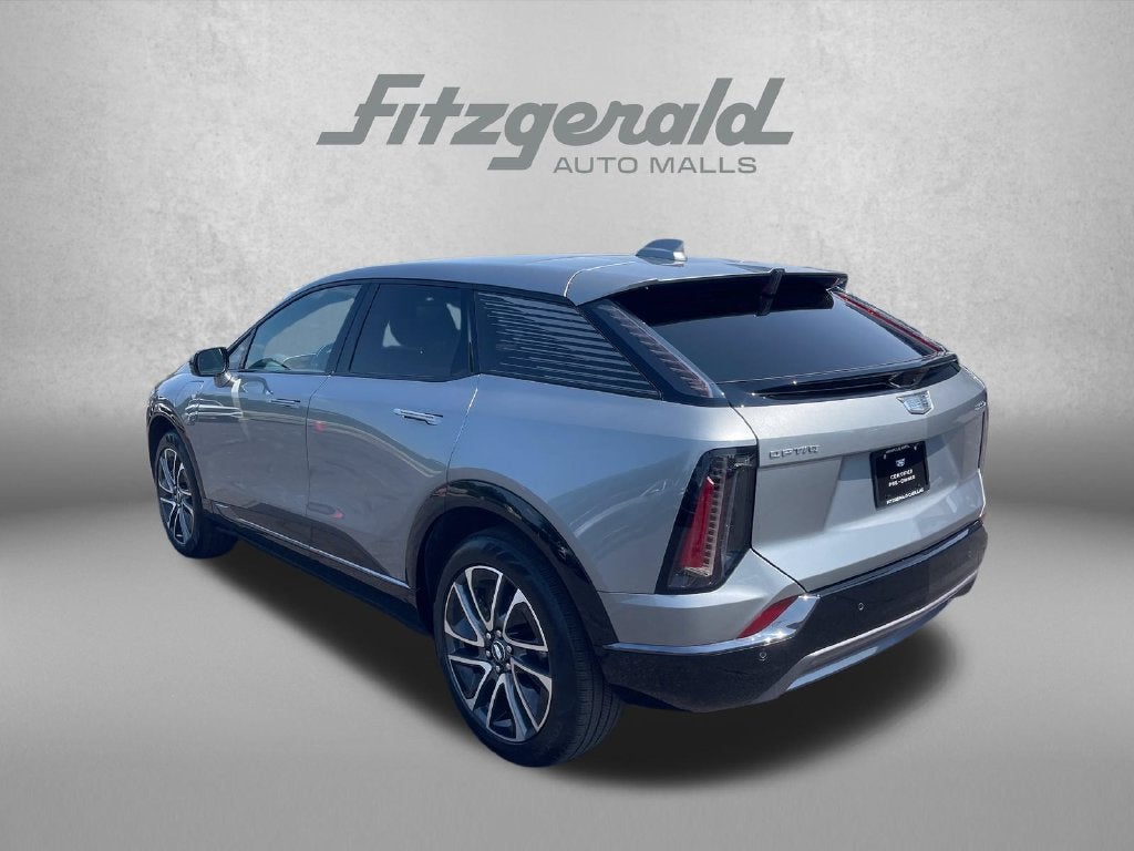 2025 Cadillac OPTIQ Sport 2