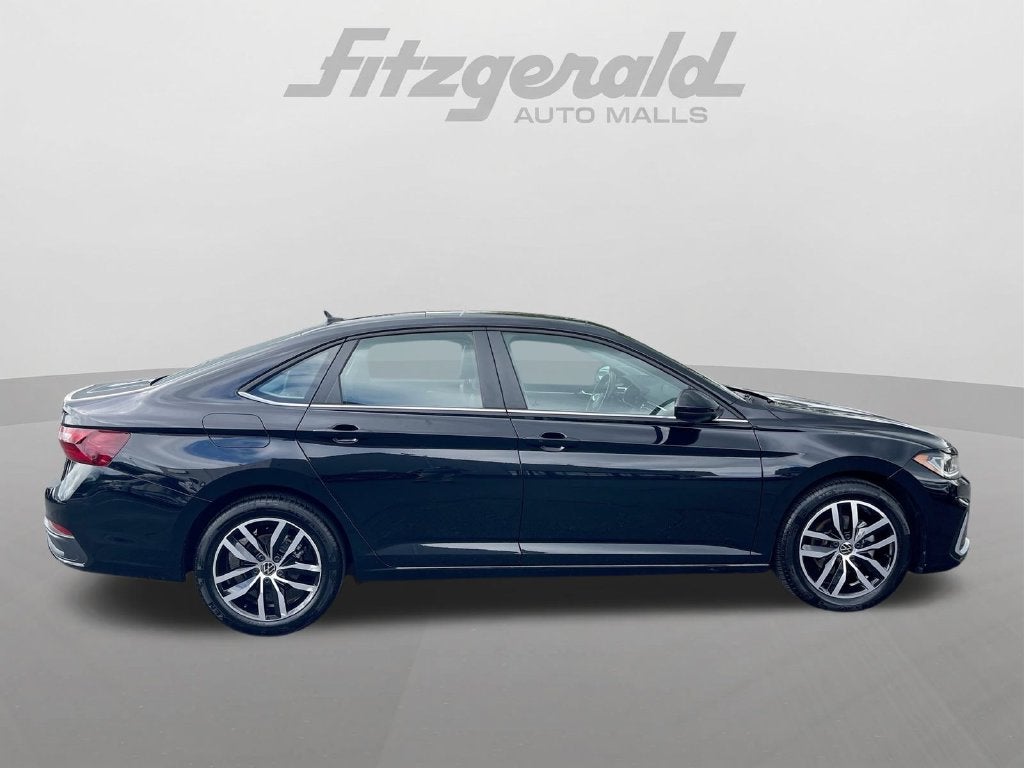 2025 Volkswagen Jetta 1.5T SE