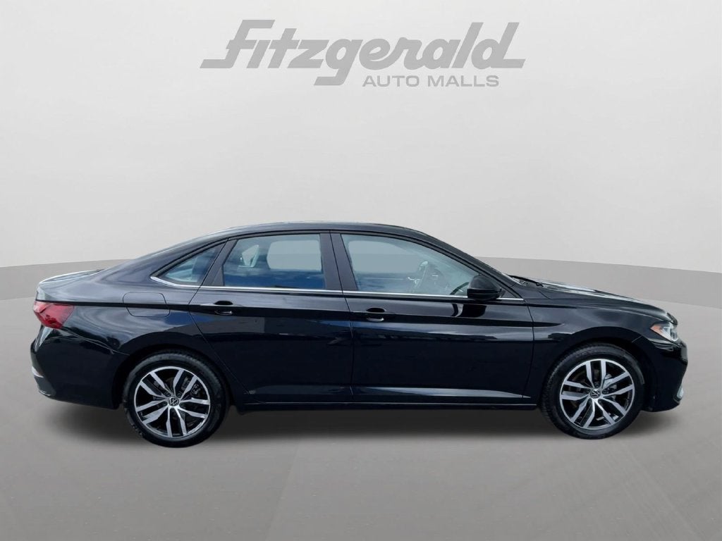 2025 Volkswagen Jetta 1.5T SE