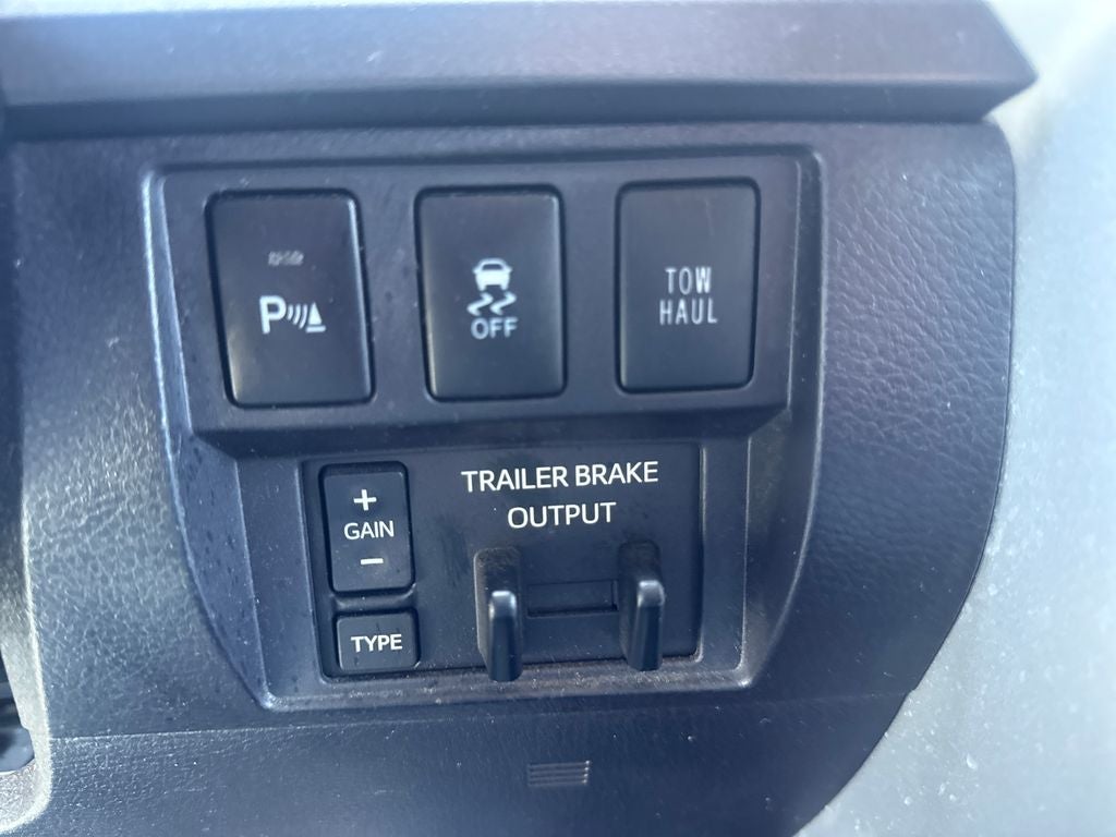 2016 Toyota Tundra SR5